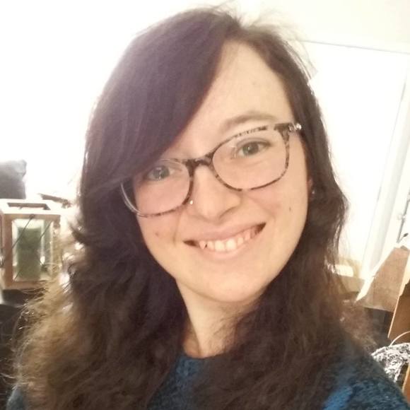 Meet your Posher, Amy - Picture 1 of 1